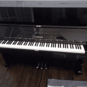Yamaha upright piano U1