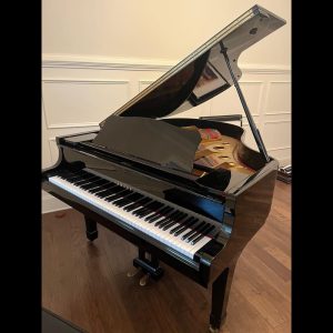 Yamaha G2 Grand Piano 5’7″ – Excellent Condition