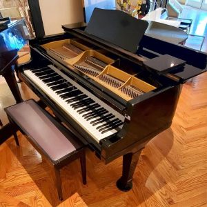 Yamaha Grand Piano G2 – 5’7″ – Japanese