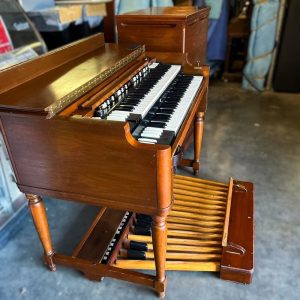 Hammond B-3 Organ with Leslie 21H Speaker – Vintage Classic Rig