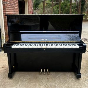 Yamaha U3 Upright Piano – Japan – 52″
