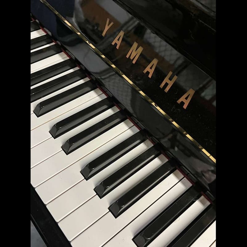 Yamaha 47” Upright Piano – Disklavier Bluetooth Self-Player