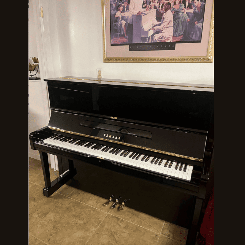 Yamaha U1 Upright Piano – Impeccable Quality & Sound